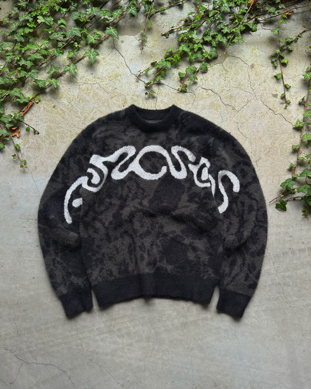 OBSIDIAN FLUFF KNIT - Image 3